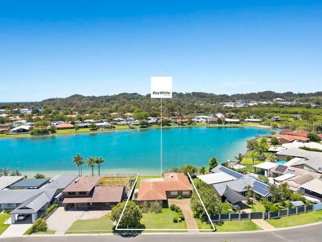 17 Cyclades Crescent, QLD 4223