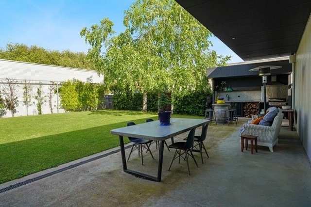 21 Brown Street, VIC 3300