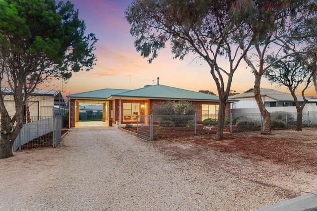 18 South Tce, SA 5573