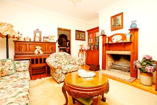 Formal Lounge
