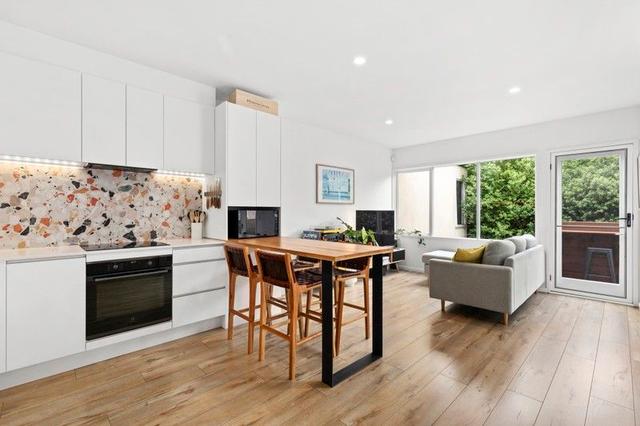 8/76 Carlisle Street, VIC 3182