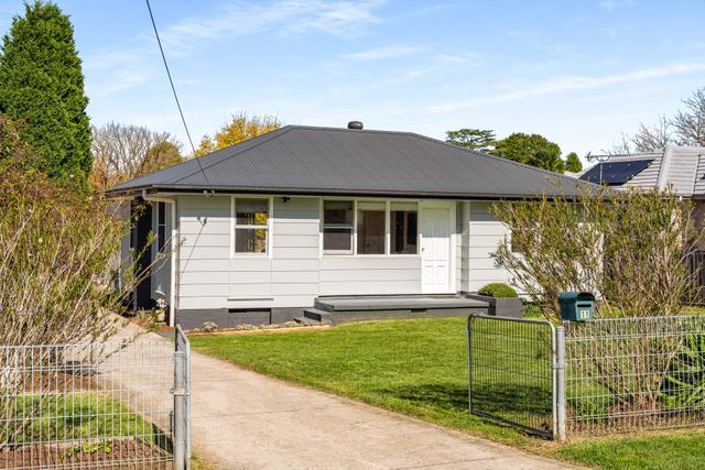 11 Thompson Street, NSW 2576