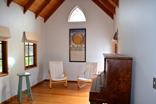 Lounge Room 