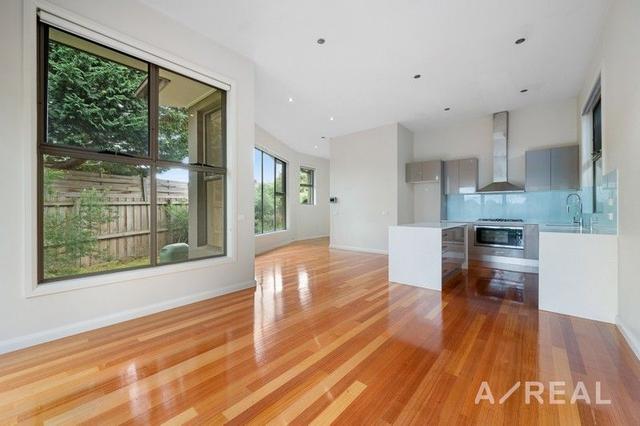 4/1 Veda Court, VIC 3106