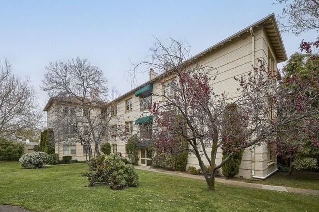 12/22 Charnwood Crescent, VIC 3182