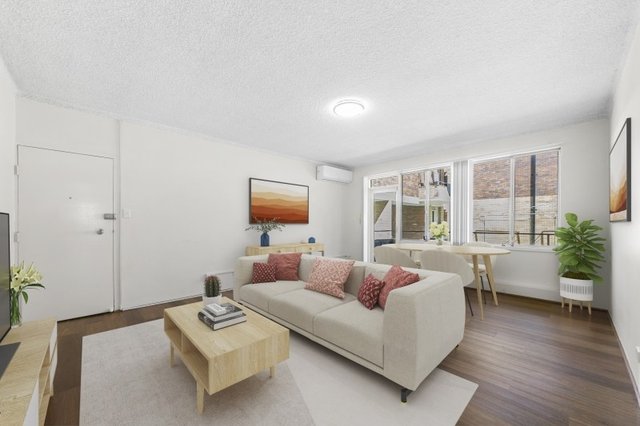 01/21 Cambridge St, NSW 2160