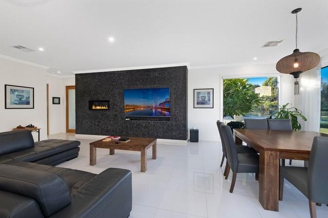 38 Twin Creeks Drive, NSW 2745