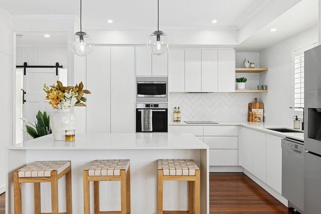 4 Lennox Street, QLD 4700