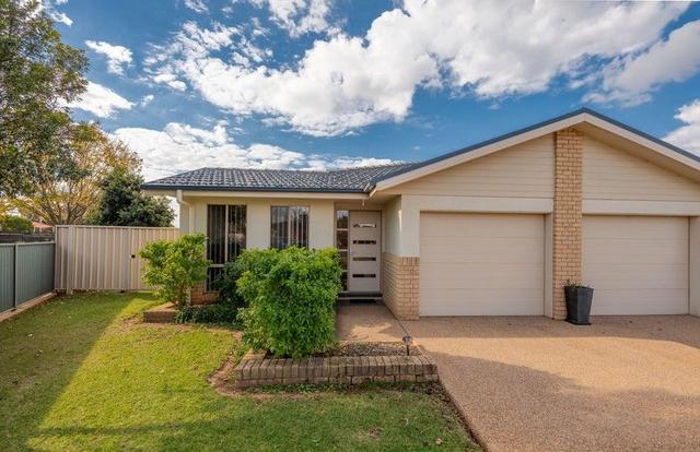 8A McMillan Place, NSW 2871