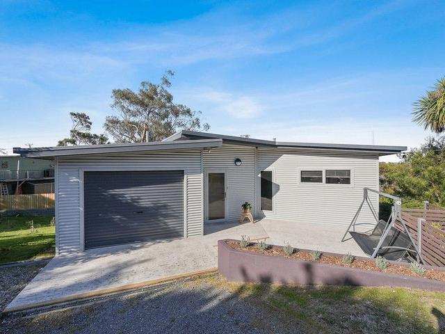 3 Beach Crescent, TAS 7270