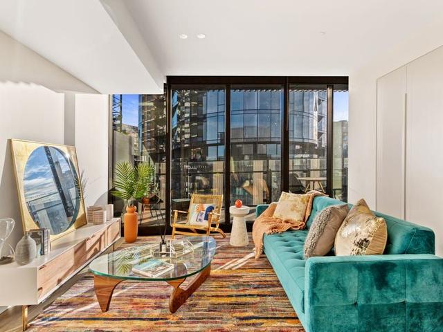 610/243 Toorak Road, VIC 3141