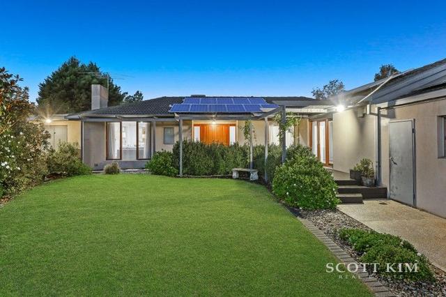 8 Moorea Court, VIC 3149
