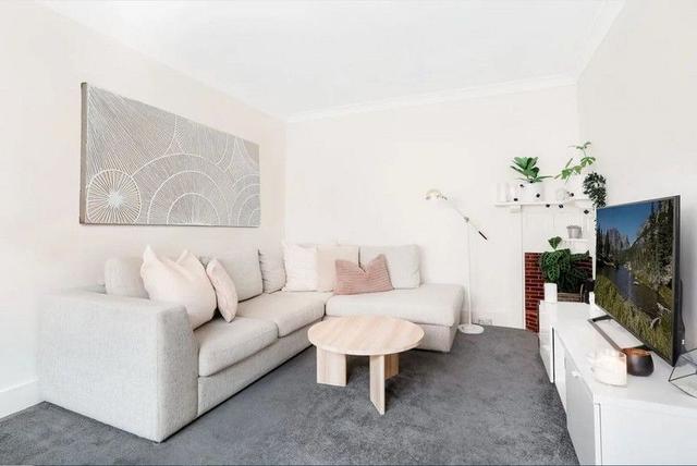 2/150 Hall Street, NSW 2026