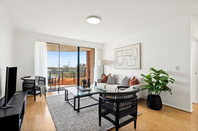 51/2 Ashton Street, NSW 2216