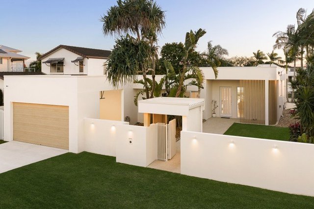 9 Coral Gables Key, QLD 4218