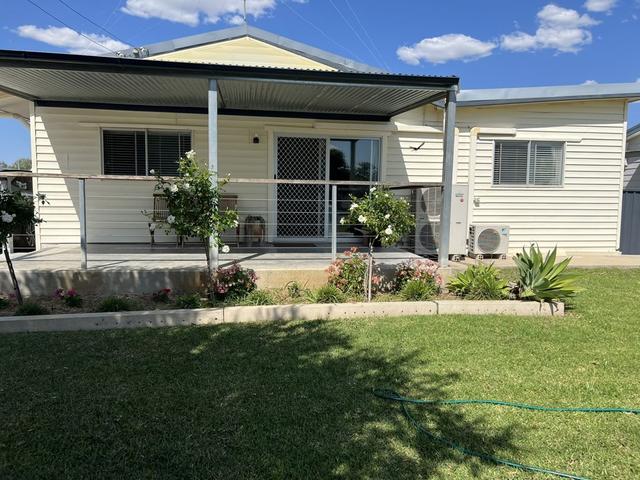 25 Namoi Street, NSW 2832