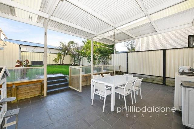44b Second  Avenue, NSW 2141