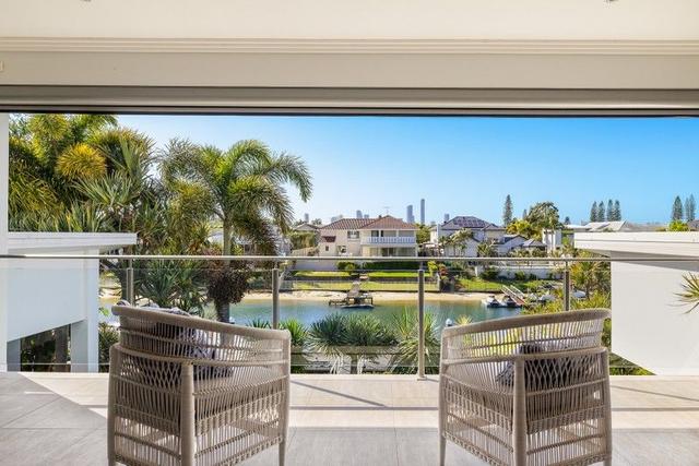 10 Saint Tropez Terrace, QLD 4217