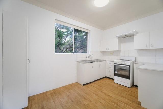 9/33 Orpington Street, NSW 2131