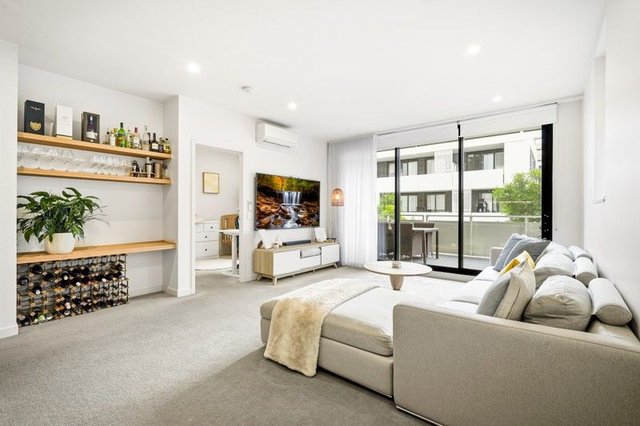 302/101C Lord Sheffield Circuit, NSW 2750