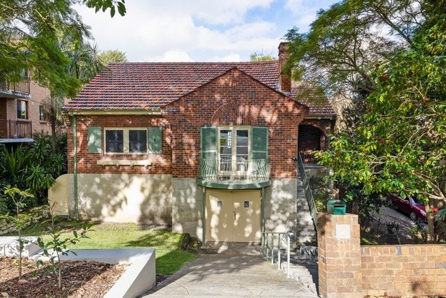 2 Greenbank Street, NSW 2220