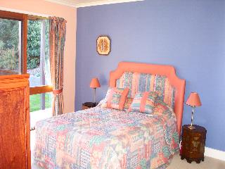 Bed 2 (2003-05-28)