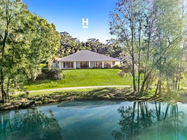 8 Pultenea Court, QLD 4221