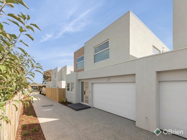 2,3/3 Van Ness Avenue, VIC 3931
