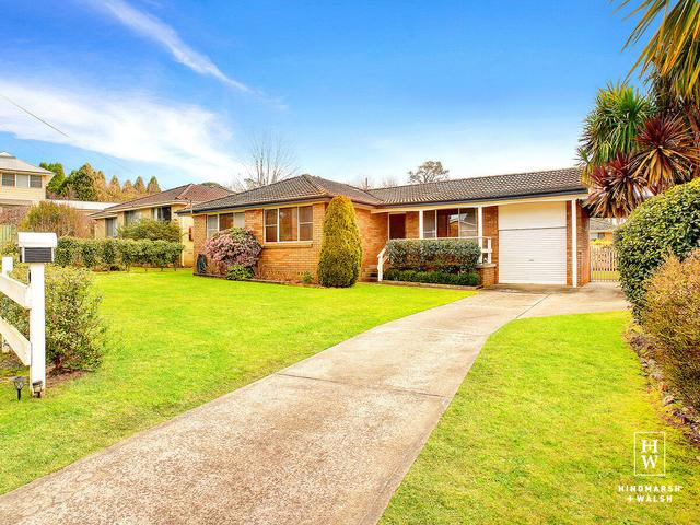 4 Lennox Crescent, NSW 2577