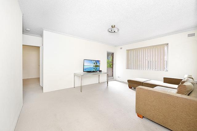 8/6 Eastbourne Road, NSW 2140