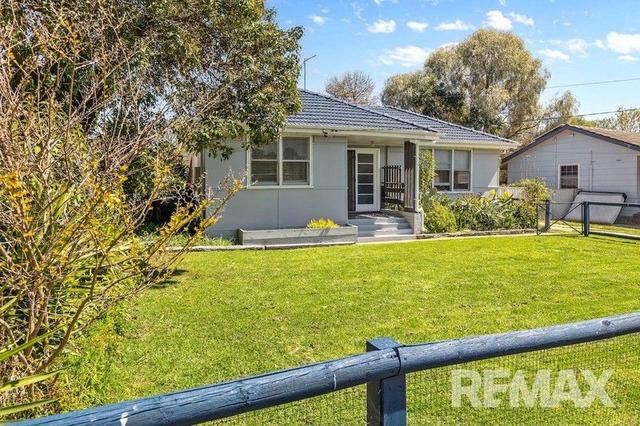 4 Lae Avenue, NSW 2650