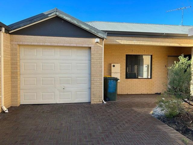 5/179 Sevenoaks Street, WA 6107