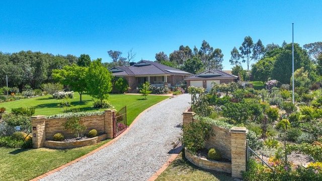 18 Hartmann Drive, NSW 2340