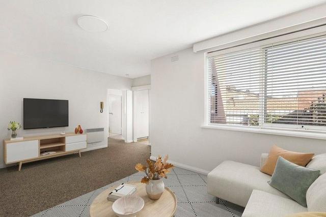 2/55C De Carle Street, VIC 3056