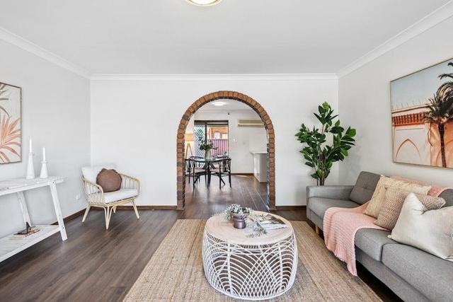 1/1 Carlson Drive, SA 5018