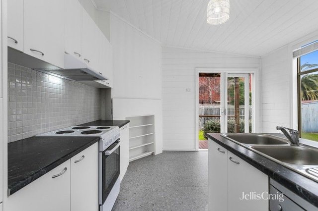 12 James Street, VIC 3016