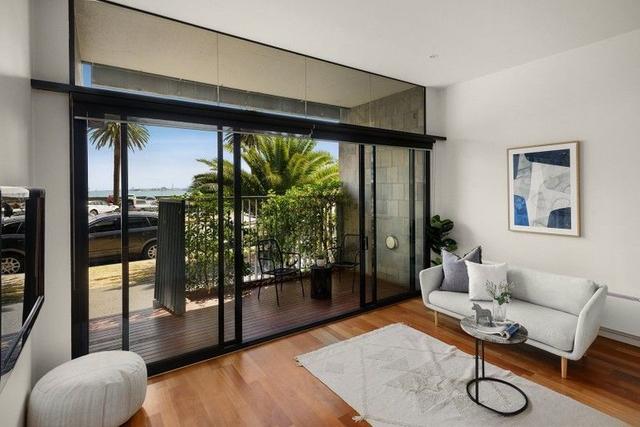 105/49 Beach Street, VIC 3207