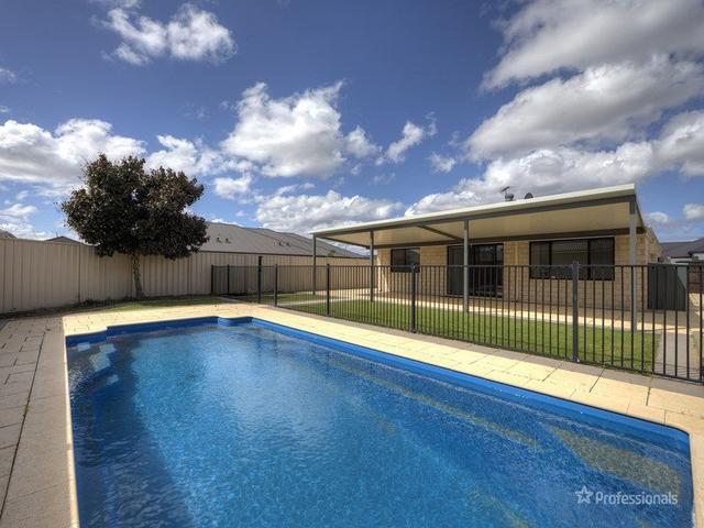 9 Nutmeg Place, WA 6107