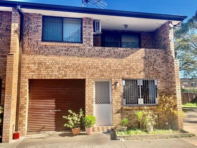 8/51 McBurney Road, NSW 2166