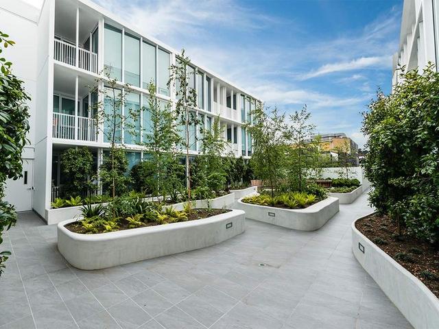 24/211 Bay St, VIC 3186