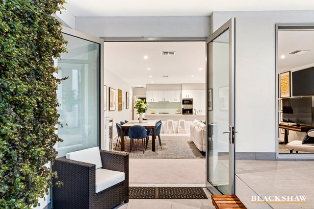 1/28 Canberra Avenue, ACT 2603