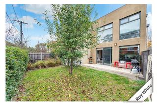 Courtyard (2016-06-21)