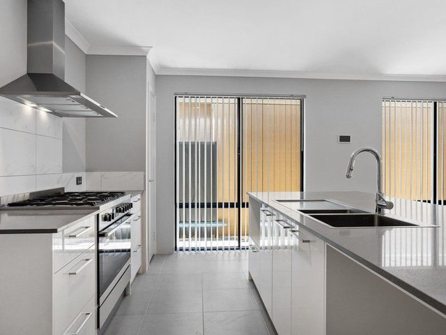 14 Rossby Boulevard, WA 6171