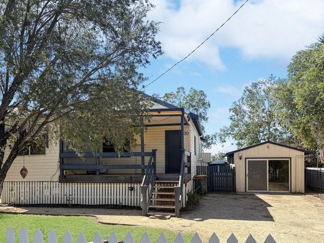 30 Huxley Street, NSW 2390