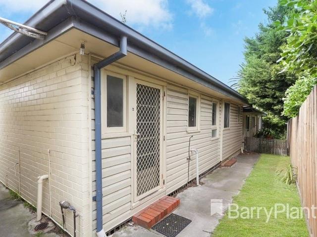2/8 Melrose St, VIC 3195