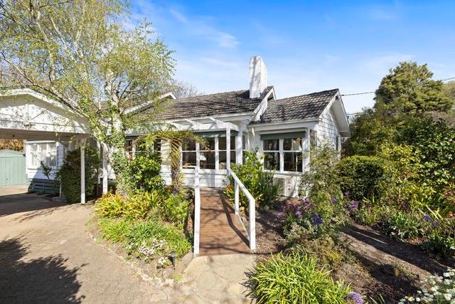 8 Highland Avenue, VIC 3190