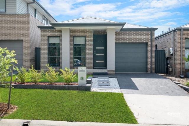 42 Goshawk Avenue, NSW 2765