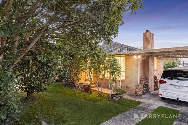 35 Robertson Crescent, VIC 3155