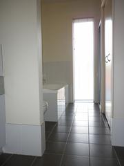 Bathroom (2015-05-25)