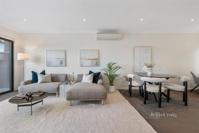 7 Old School Road, VIC 3168